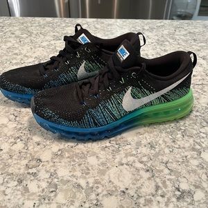 Nike Flyknit Max athletic shoes
